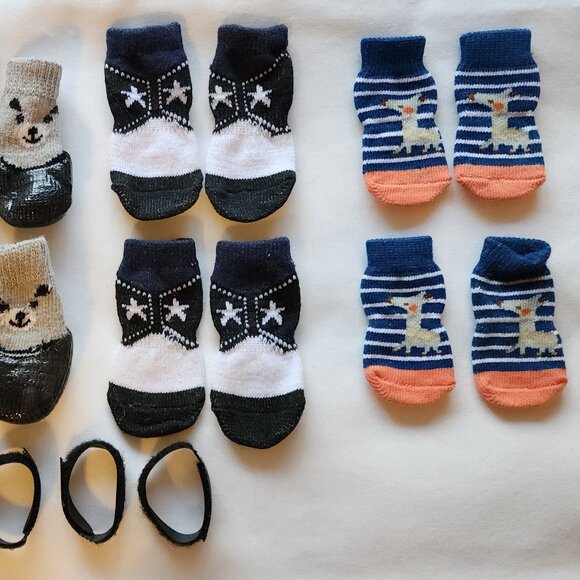 Anti Slip Dog Socks Waterproof Shoes/Boots Outdoor/Indoor Paw Protector w/Straps - Picture 3 of 6